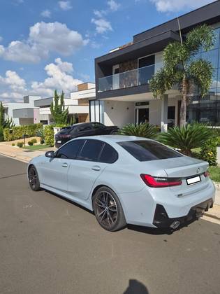 BMW 320i 2.0 16V TURBO FLEX M SPORT AUTOMÁTICO BMW 320i 2.0 16V TURBO FLEX M SPORT AUTOMÁTICO